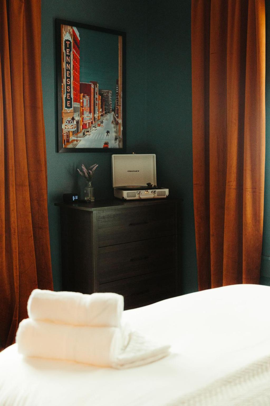 Historic Renovated 2Bd - Overlooking Downtown Νόξβιλ Εξωτερικό φωτογραφία